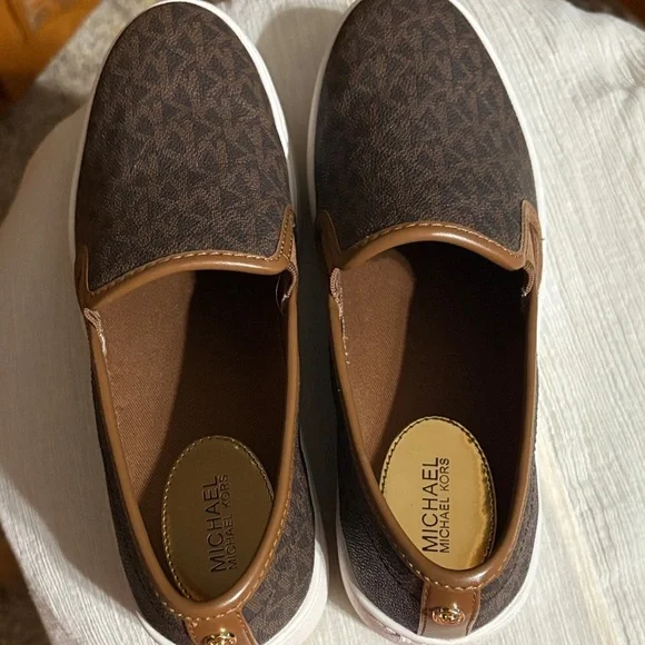 Michael Kors Patterned Brown Slip-On Loafers - Picture 8 of 8